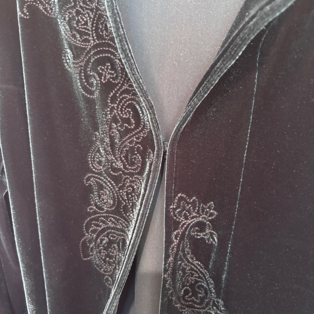 Chicos tank and cardigan set - Picture 5 of 9